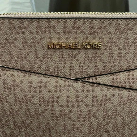 MICHAEL MICHAEL KORS Jet Set Travel Medium Logo Dome Crossbody Bag Pink - Picture 2 of 16